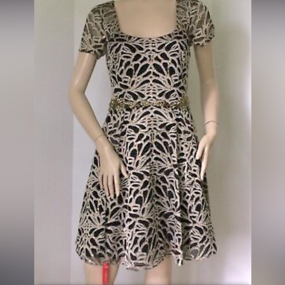 Marchesa Notte Black/Gold Illusion Embellished Short Sleeve Dress